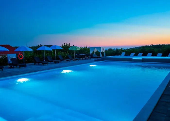 Apartament Lucy *