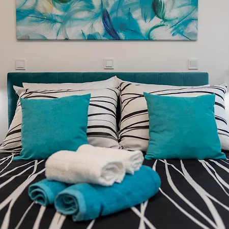 Lucy Apartment *